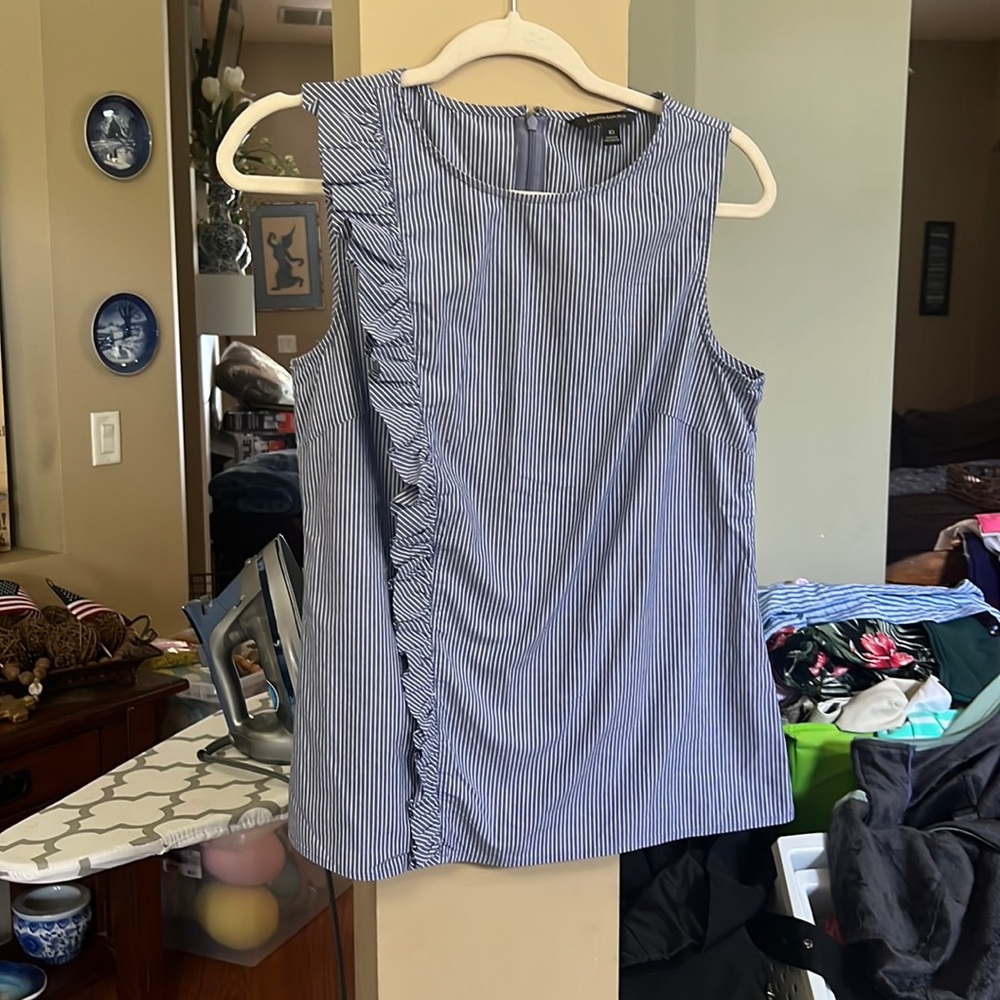 Banana Republic blouse - Picture 1 of 8